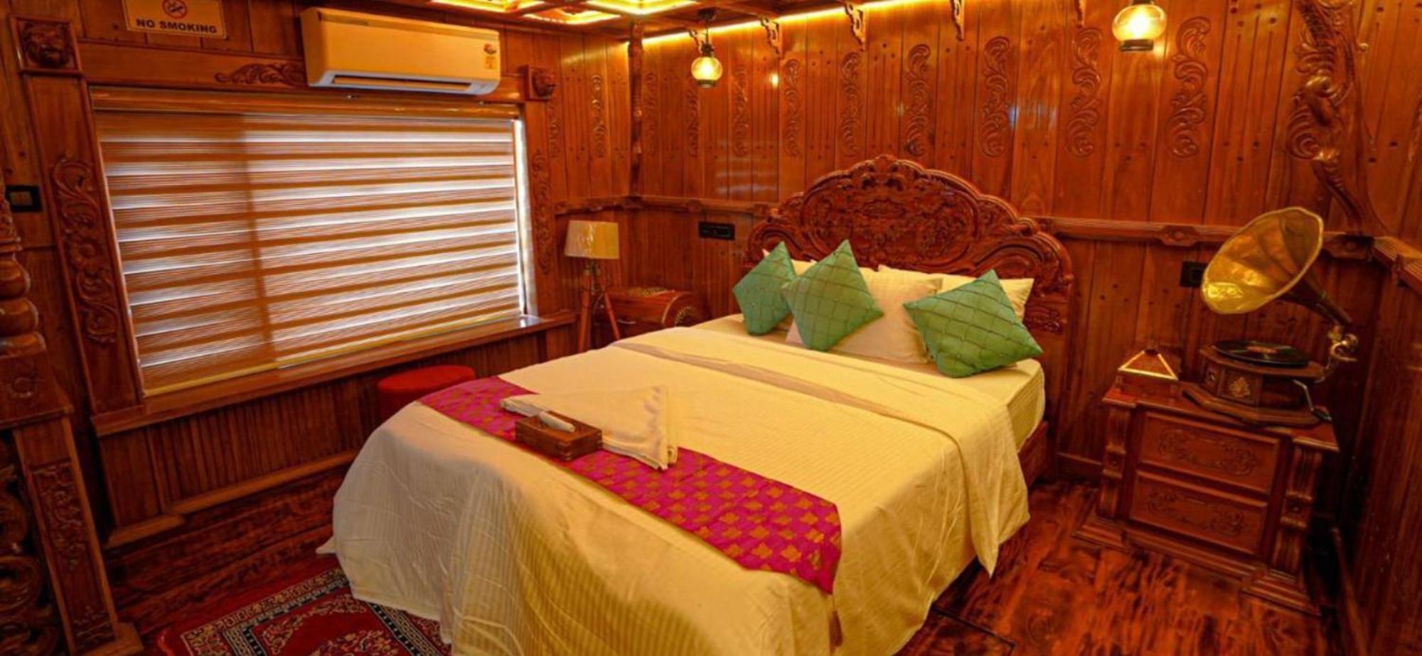 Victoria Houseboats Hotel Alappuzha Exterior foto