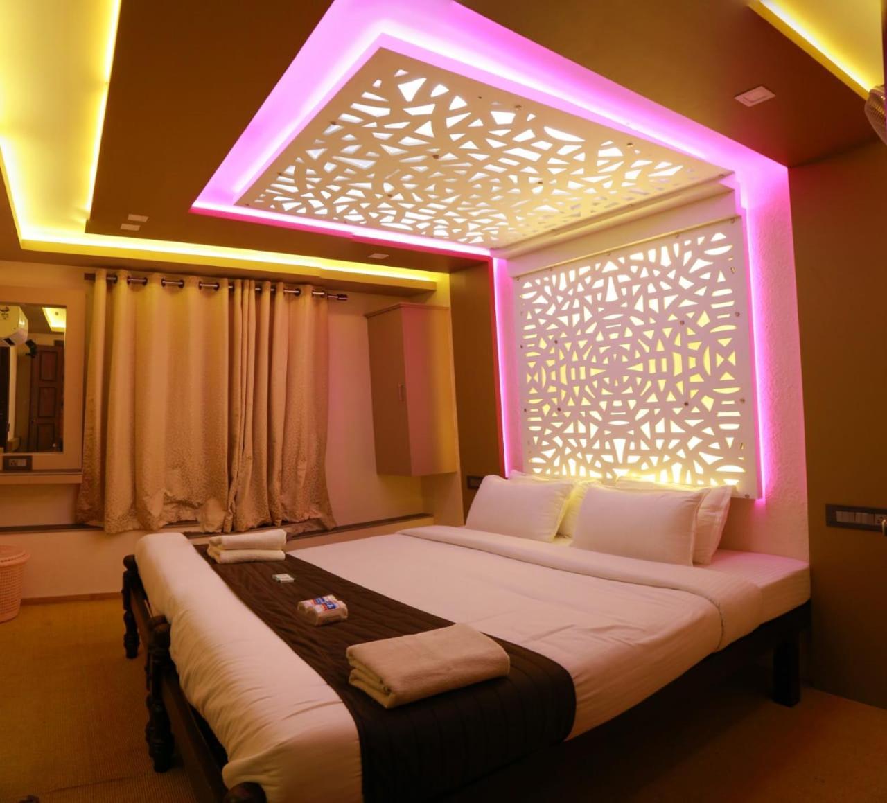 Victoria Houseboats Hotel Alappuzha Exterior foto