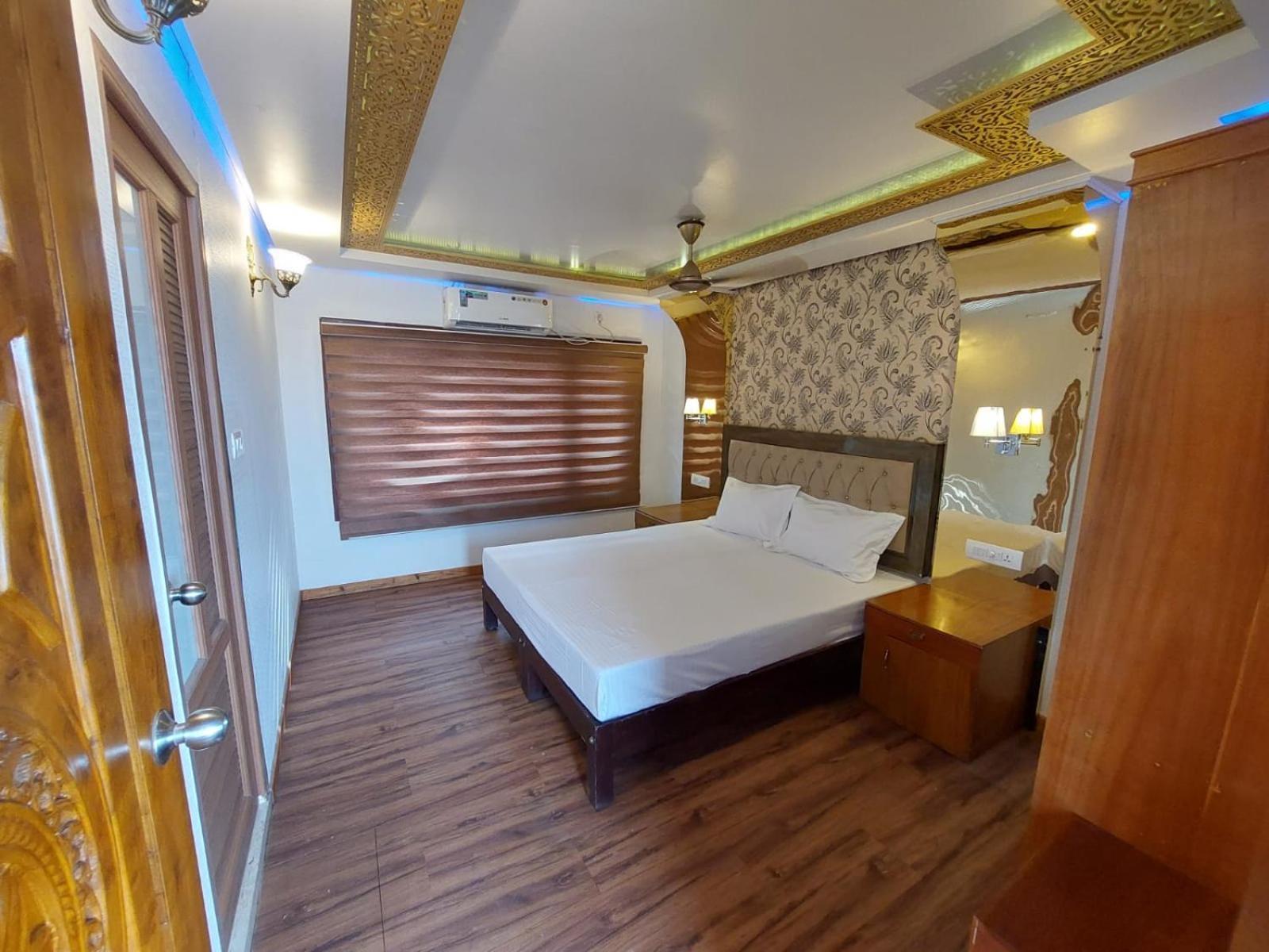Victoria Houseboats Hotel Alappuzha Exterior foto